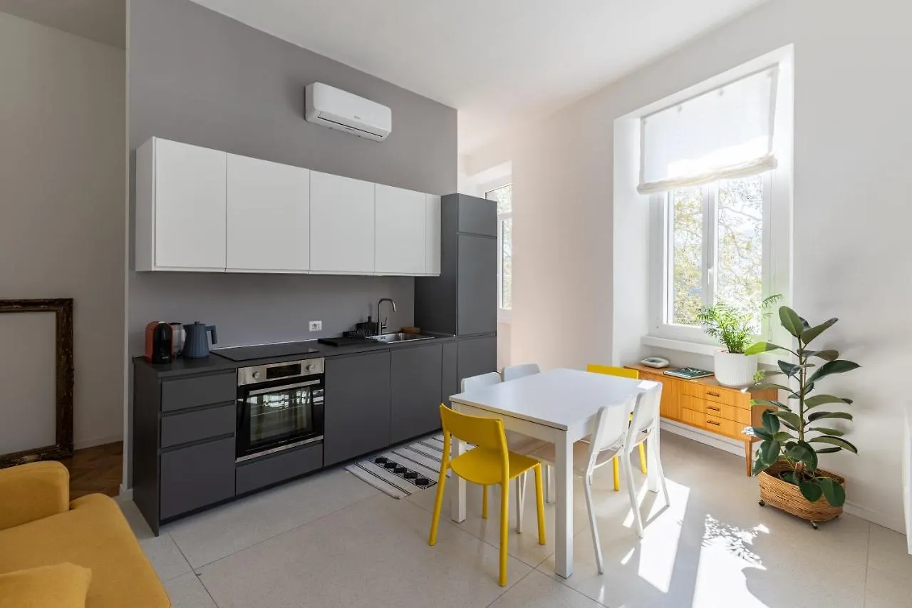 Lago Design Guest House - Como Center 0*,